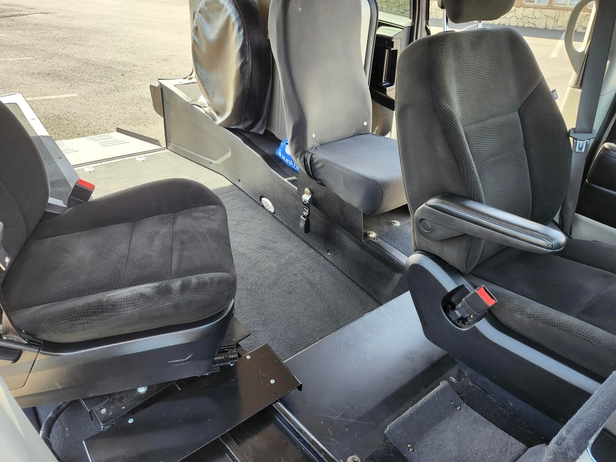 Used 2015 Dodge Grand Caravan SXT FRONT PASS TRANSFER SEAT - BraunAbility Rear Entry Entry Fold Out Automatic Ramp
