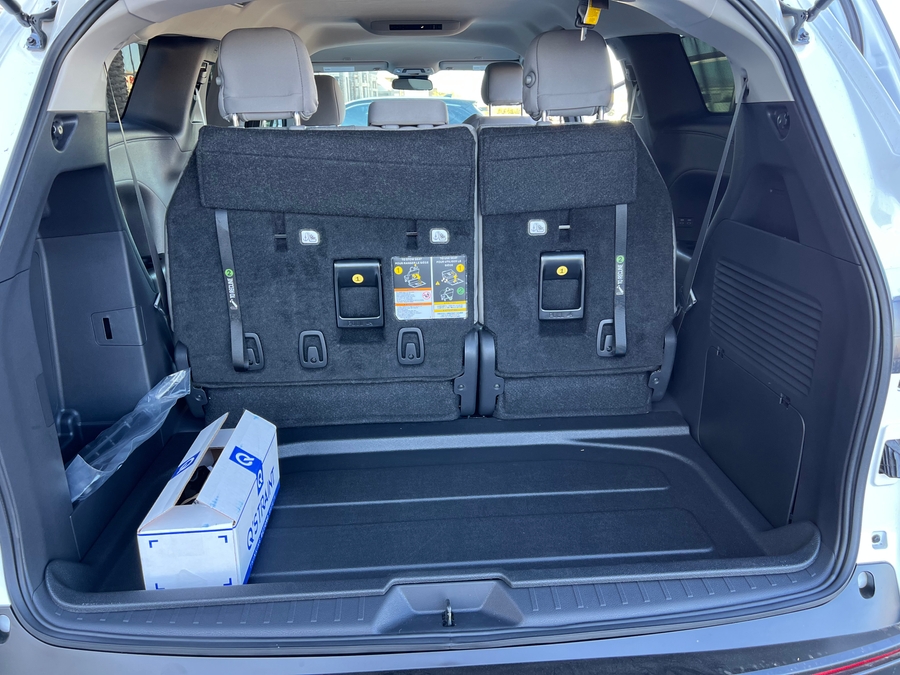 New 2025 Toyota Sienna Hybrid LE AWD - VMI  Entry  Ramp