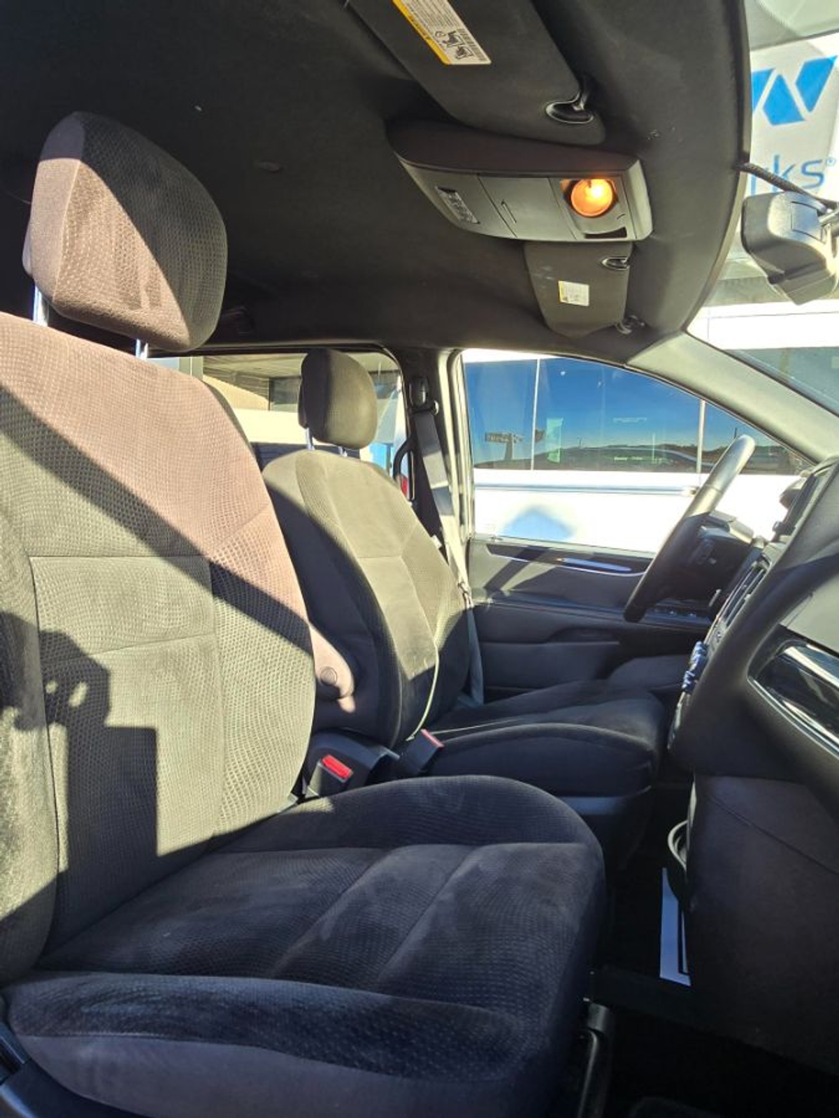 Grey Dodge Grand Caravan image number 7