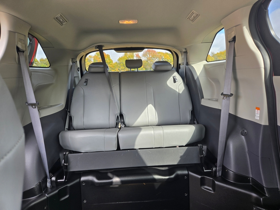 Used 2022 Toyota Sienna Hybrid XLE Base - BraunAbility Side Entry Entry Fold Out Automatic Ramp