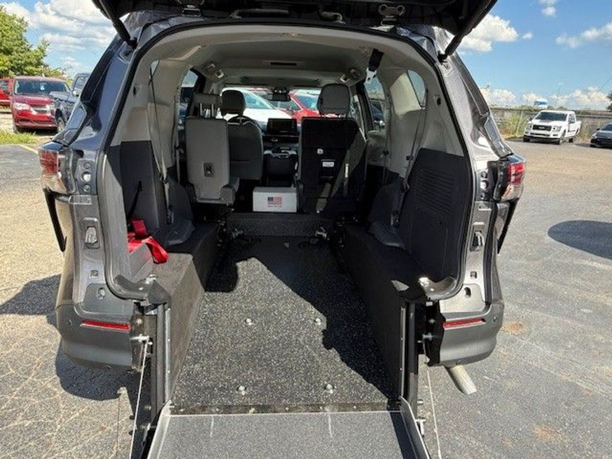 Grey Toyota Sienna with Rear Entry Manual Fold Out ramp