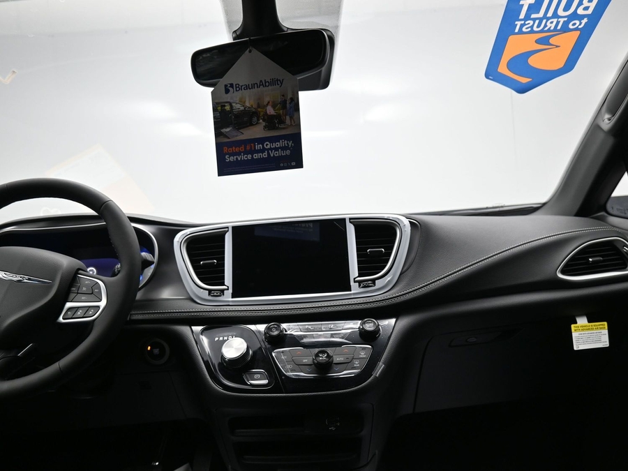 New 2026 Chrysler Pacifica Select Safety - BraunAbility Rear Entry Entry Fold Out Manual Ramp