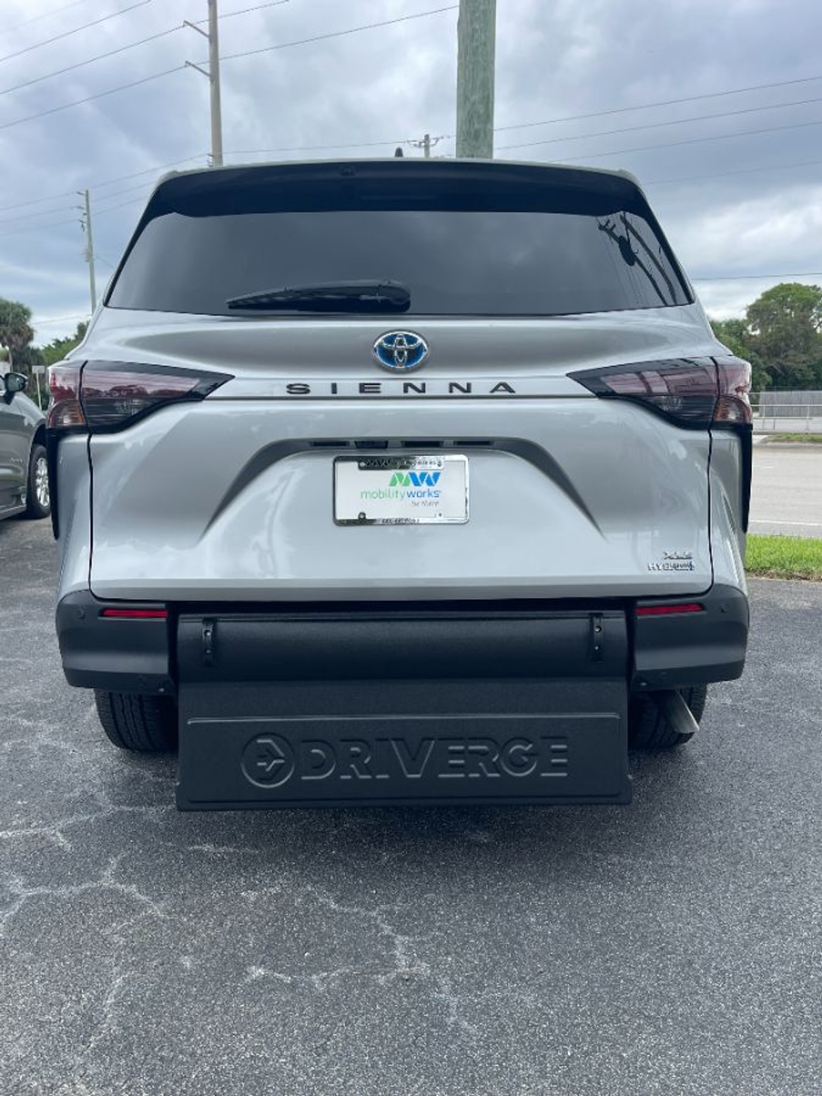 2024 TOYOTA SIENNA - Image 5