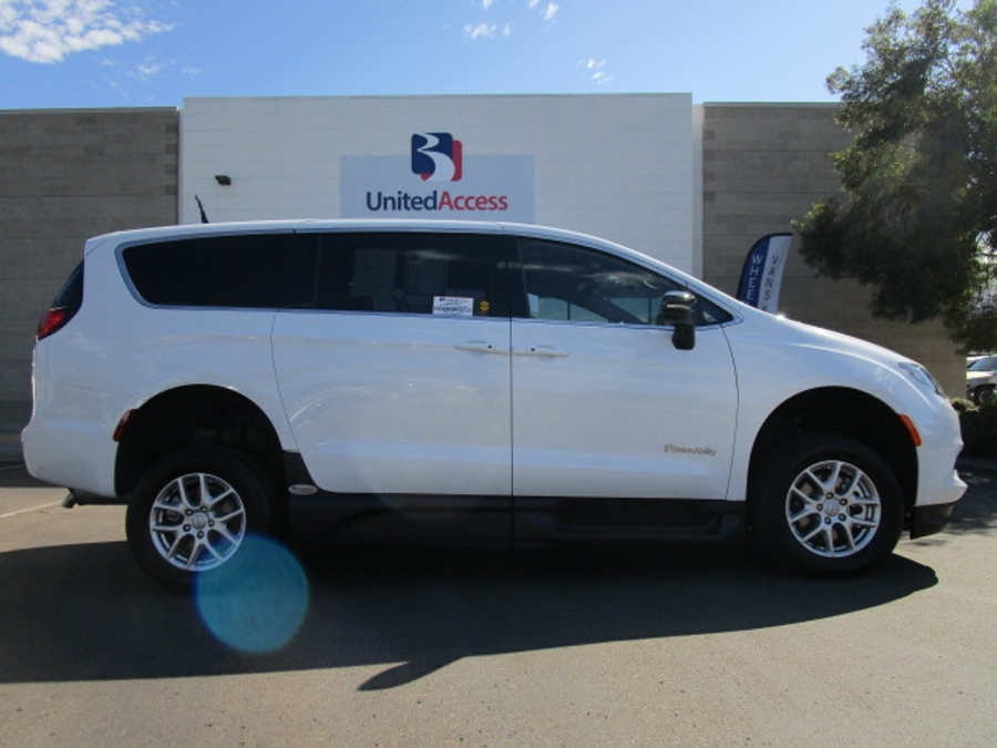 New 2025 Chrysler Voyager LX - BraunAbility Commercial Side Entry Entry Fold Out Manual Ramp