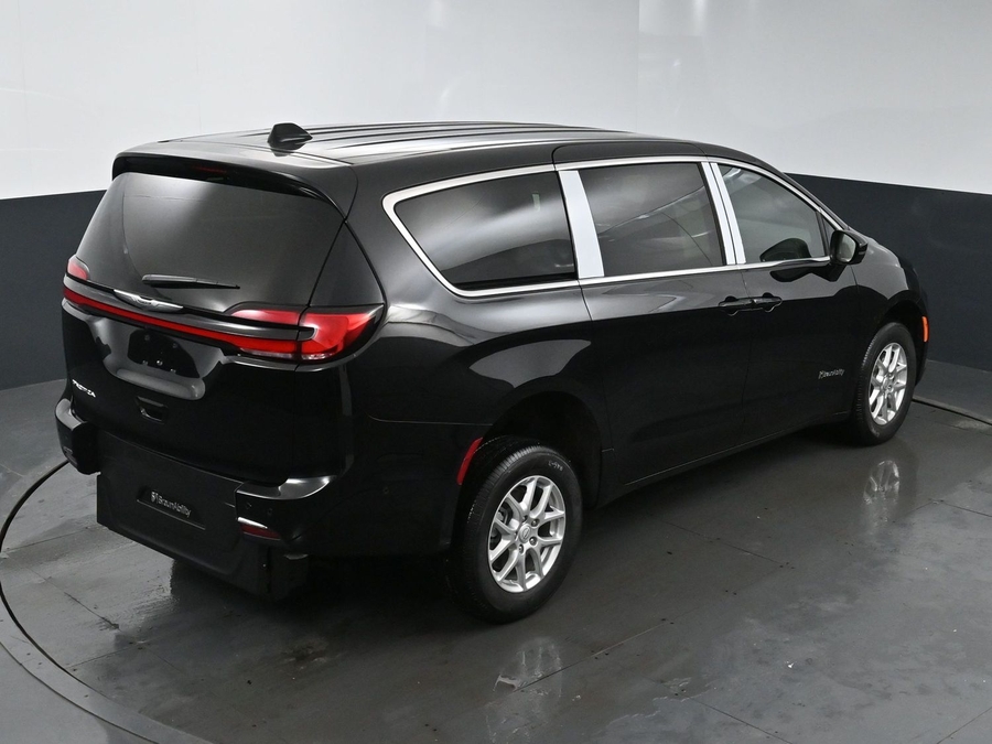 New 2025 Chrysler Pacifica Select Safety - BraunAbility Rear Entry Entry Fold Out Manual Ramp