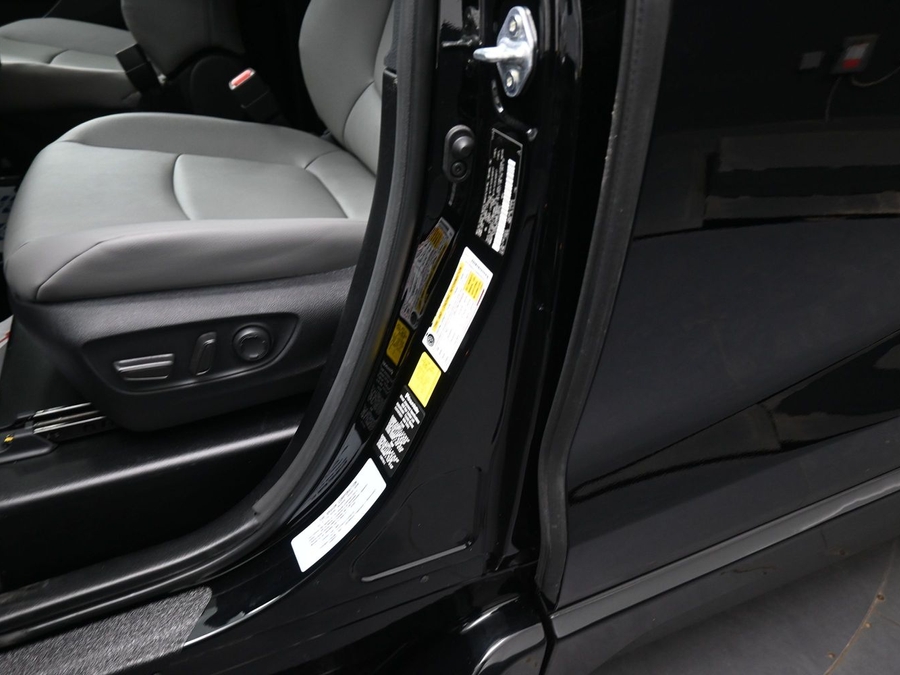 New 2026 Toyota Sienna Hybrid XLE Add - BraunAbility Side Entry Fold Out Automatic Ramp