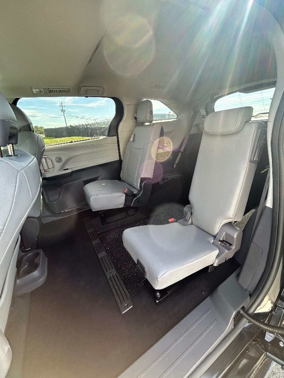 2023 TOYOTA SIENNA - Image 23