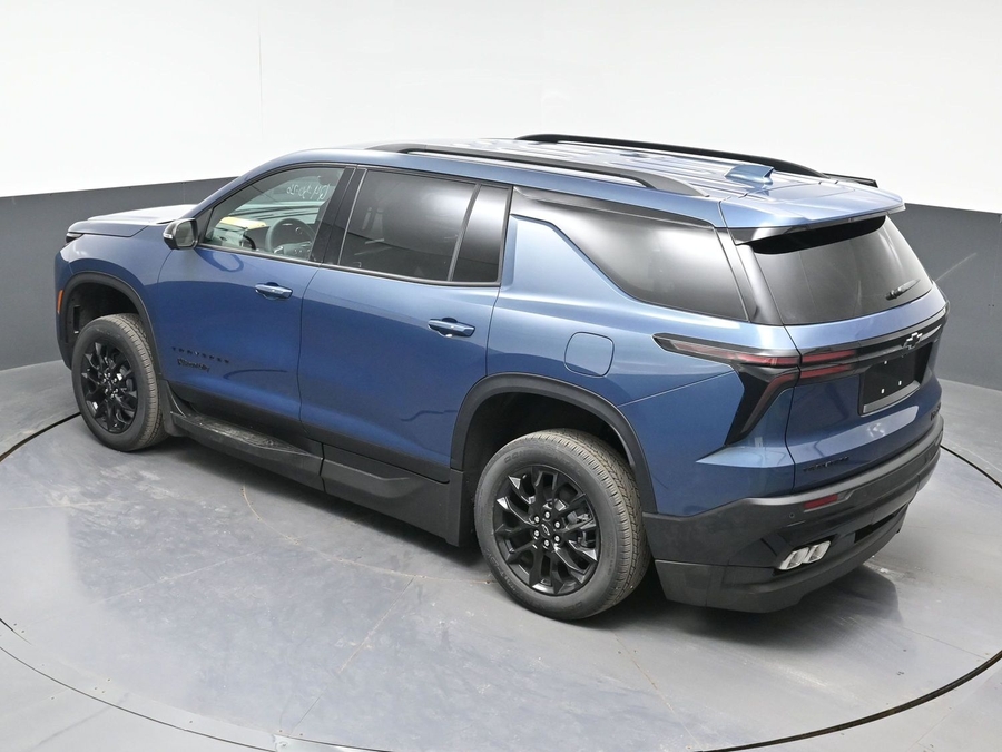 New 2026 Chevrolet Traverse 1LT Midnight - BraunAbility Side Entry Entry In Floor Automatic Ramp
