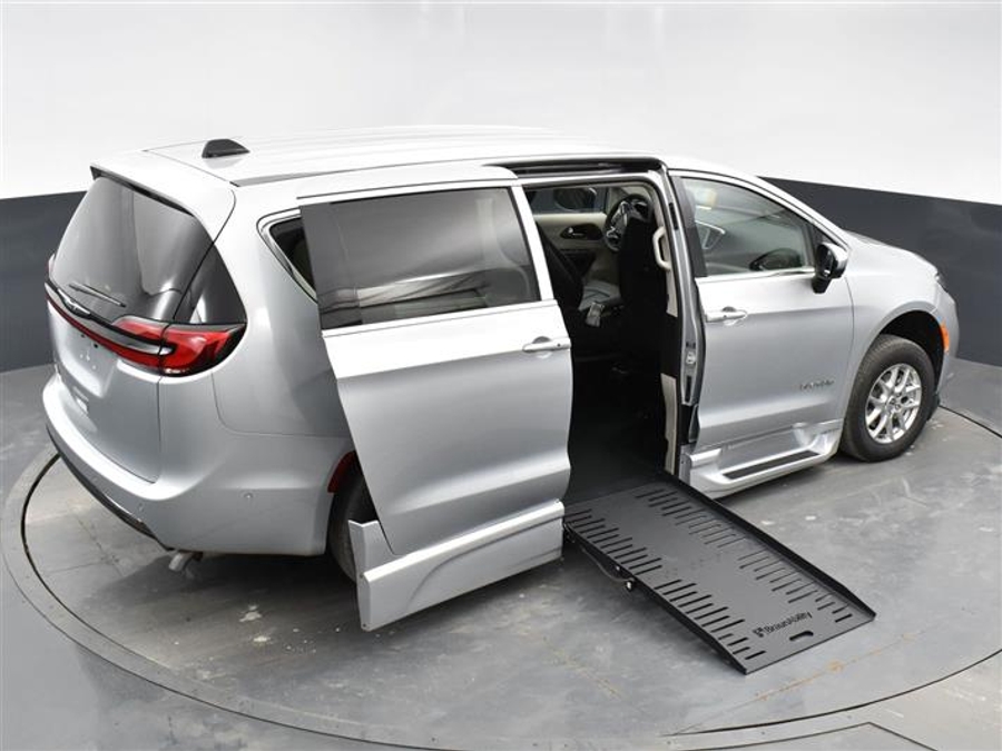 Used 2023 Chrysler Pacifica Touring L - BraunAbility Side Entry Fold Out Automatic Ramp