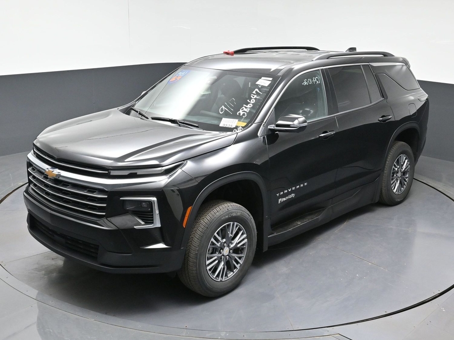 New 2026 Chevrolet Traverse 1LT - BraunAbility Side Entry In Floor Automatic Ramp