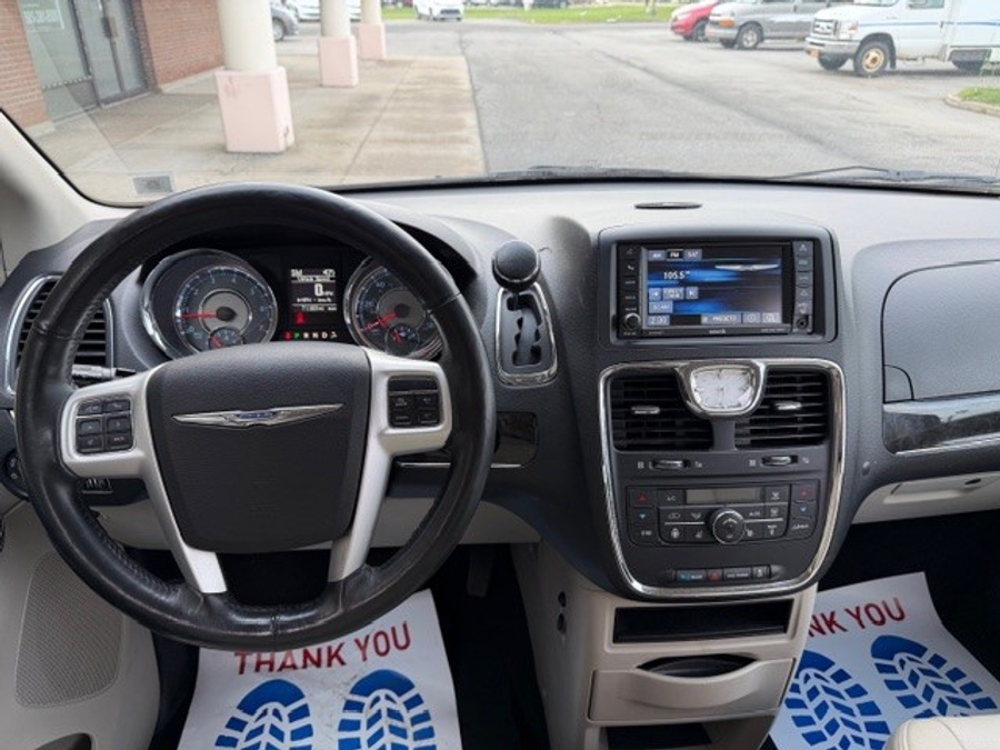 Used 2014 Chrysler Town and Country Touring-L - RLX Side Entry Entry In Floor Automatic Ramp