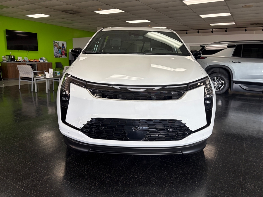 White Chrysler Pacifica with Side Entry Automatic In Floor ramp