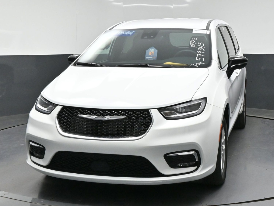 Used 2025 Chrysler Pacifica Select Safety - BraunAbility Rear Entry Fold Out Manual Ramp