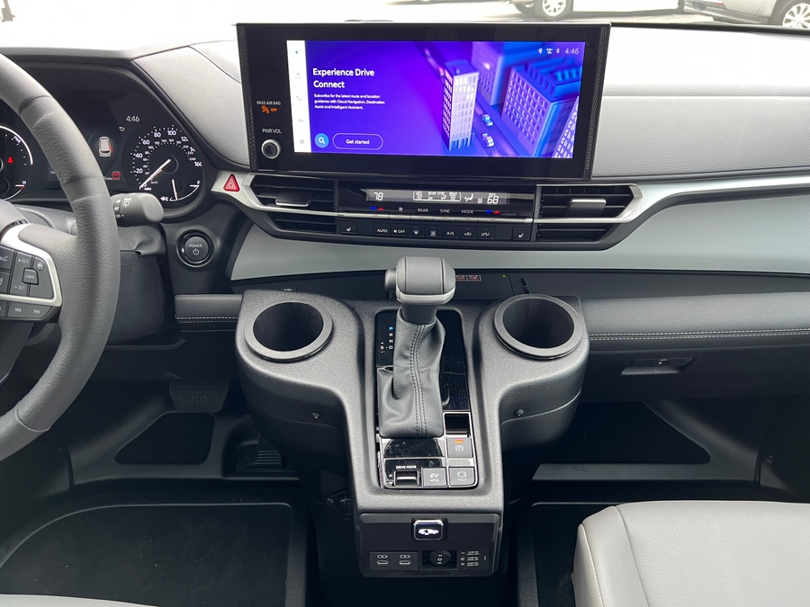 Used 2025 Toyota Sienna Hybrid XLE Plus - BraunAbility Side Entry Entry Fold Out Automatic Ramp