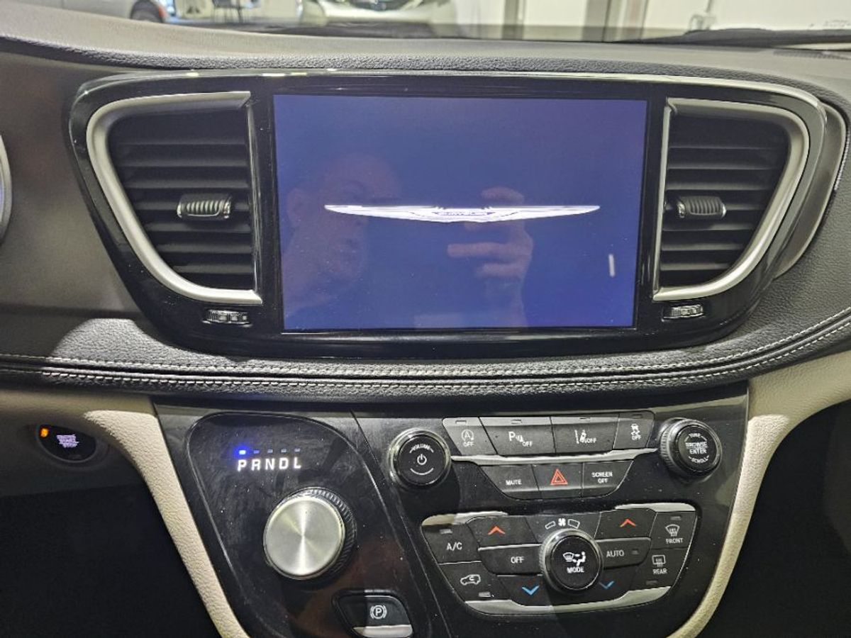 2024 CHRYSLER PACIFICA - Image 12