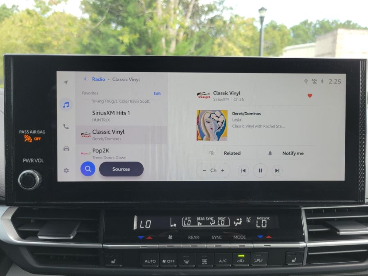2025 TOYOTA SIENNA - Image 18