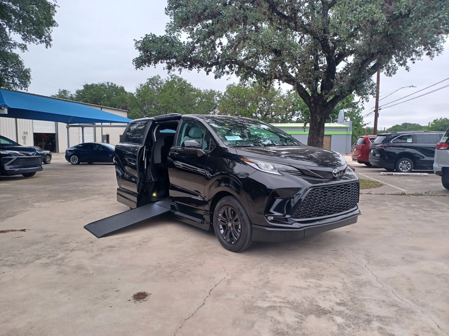 Black Toyota Sienna with Side Entry Automatic In Floor ramp