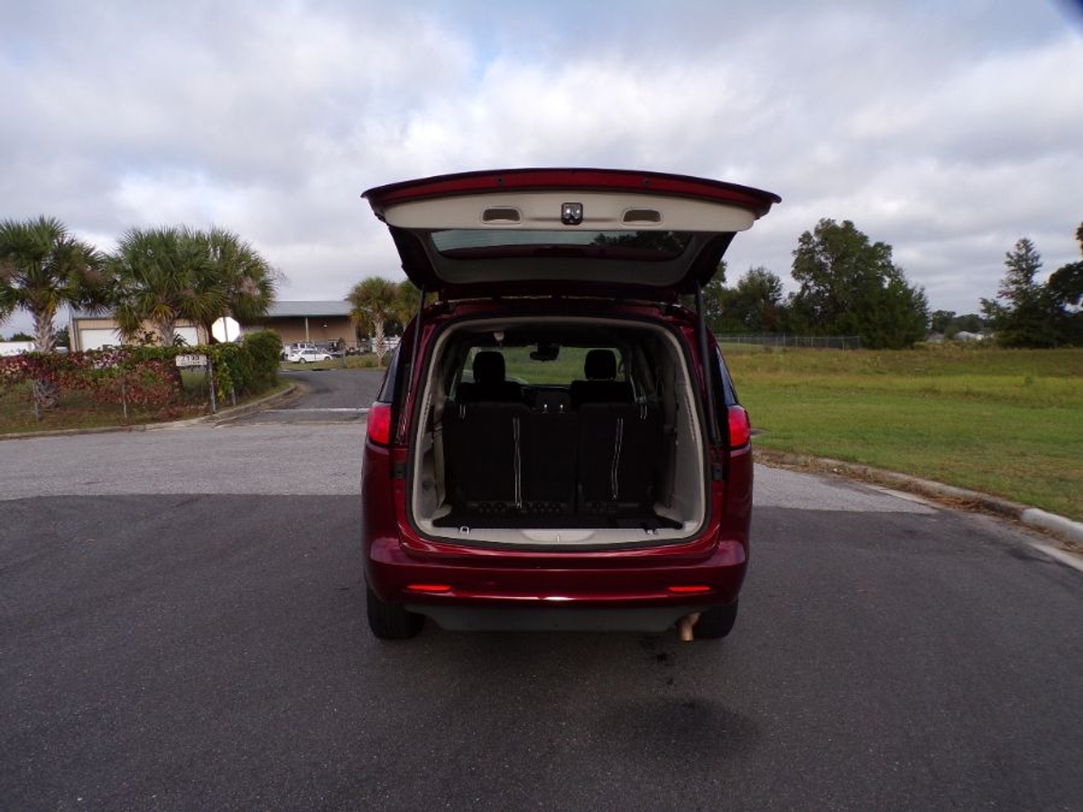 2023 CHRYSLER VOYAGER - Image 8