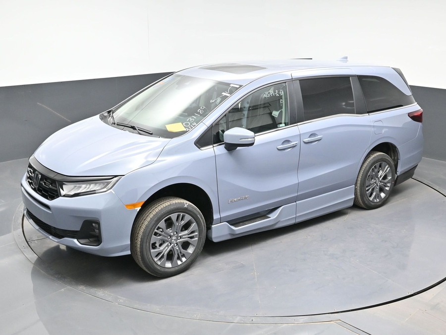 Grey Honda Odyssey image number 22