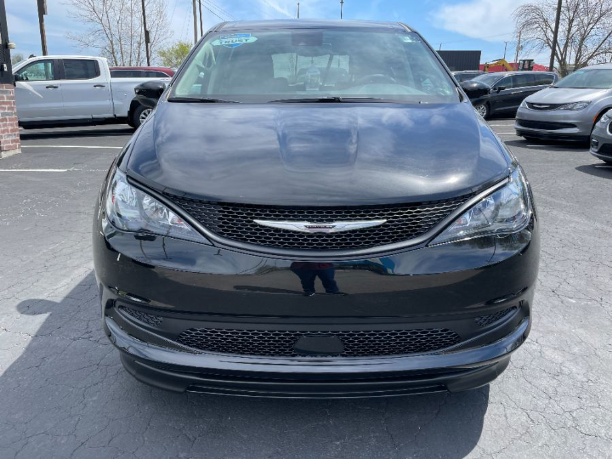 2023 CHRYSLER VOYAGER - Image 3