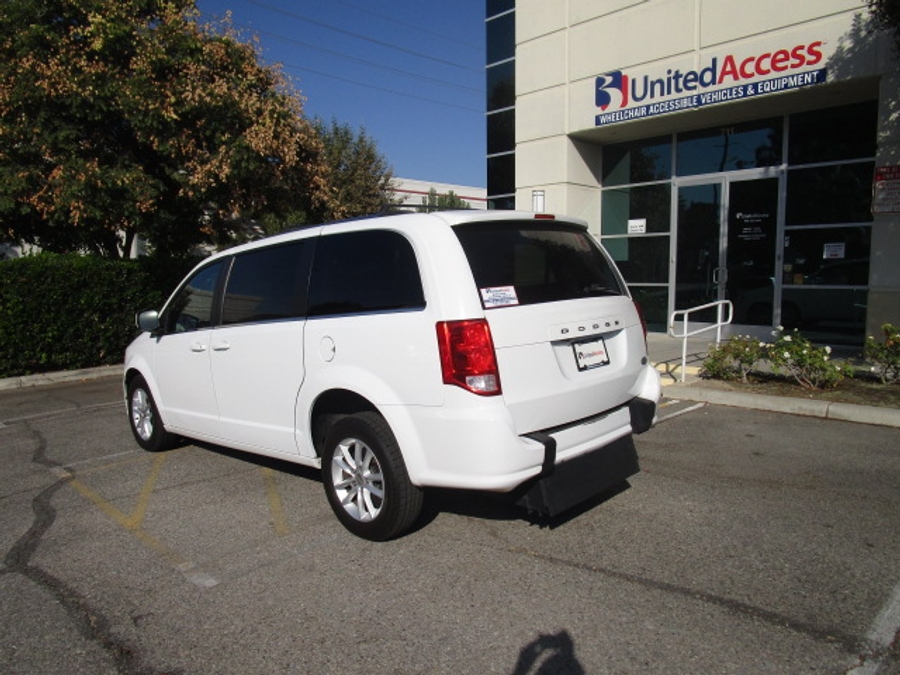 Used 2019 Dodge Grand Caravan SXT - OTH Rear Entry Entry Fold Out Manual Ramp