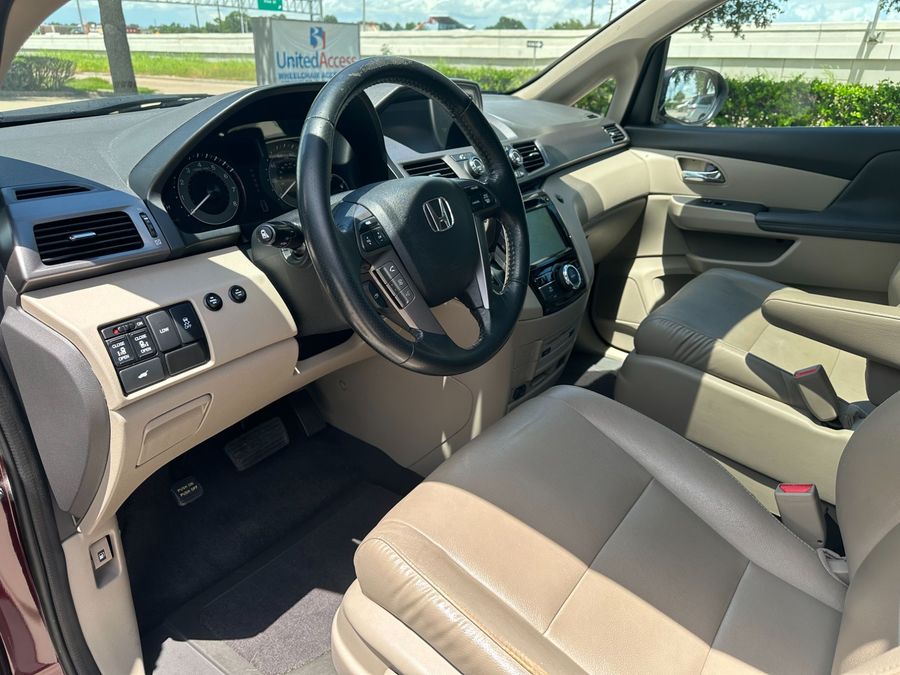 Used 2015 Honda Odyssey EX-L - VMI Side Entry Entry In Floor Automatic Ramp