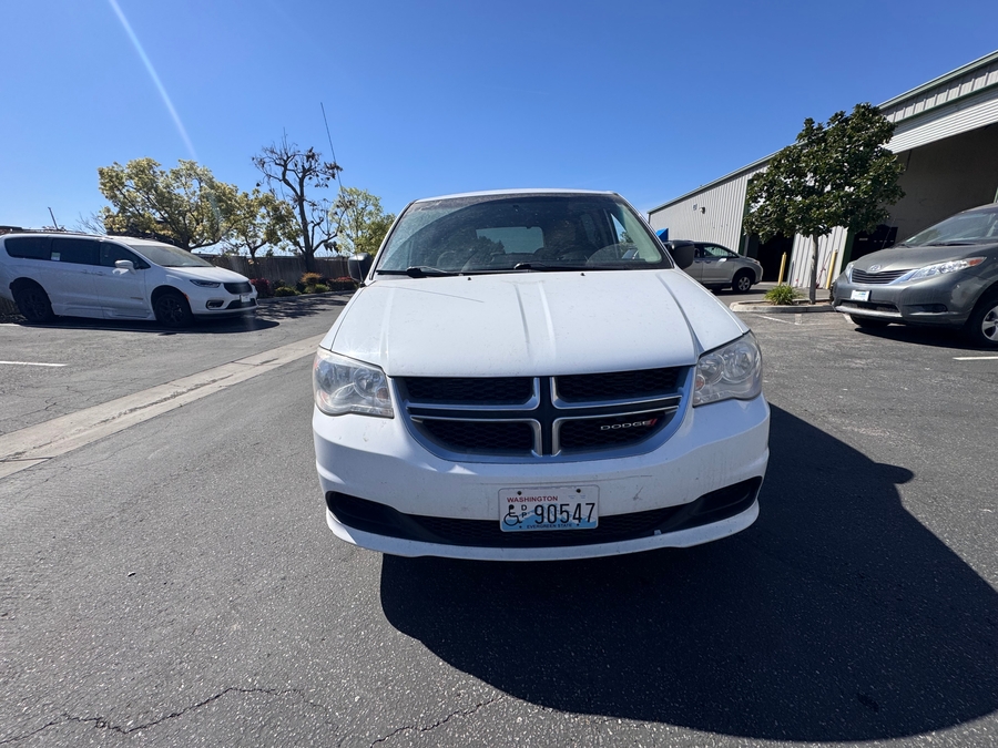  Dodge Grand Caravan image number 4