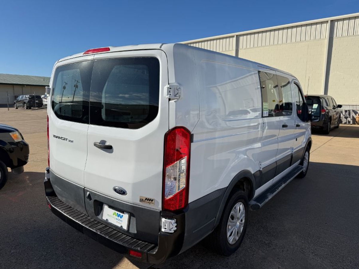 White Ford T250 image number 5