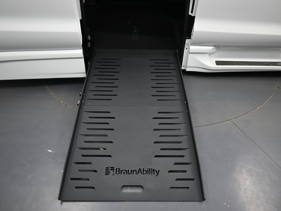 Used 2024 Chrysler Pacifica Touring L - BraunAbility Side Entry Entry Fold Out Automatic Ramp