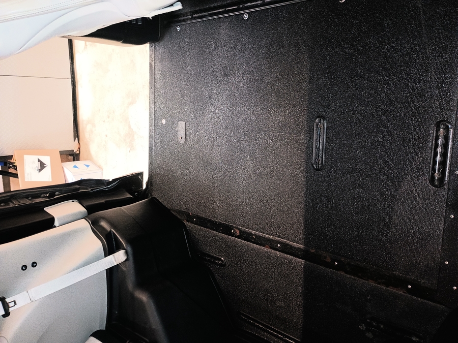 Grey Chrysler Pacifica image number 13