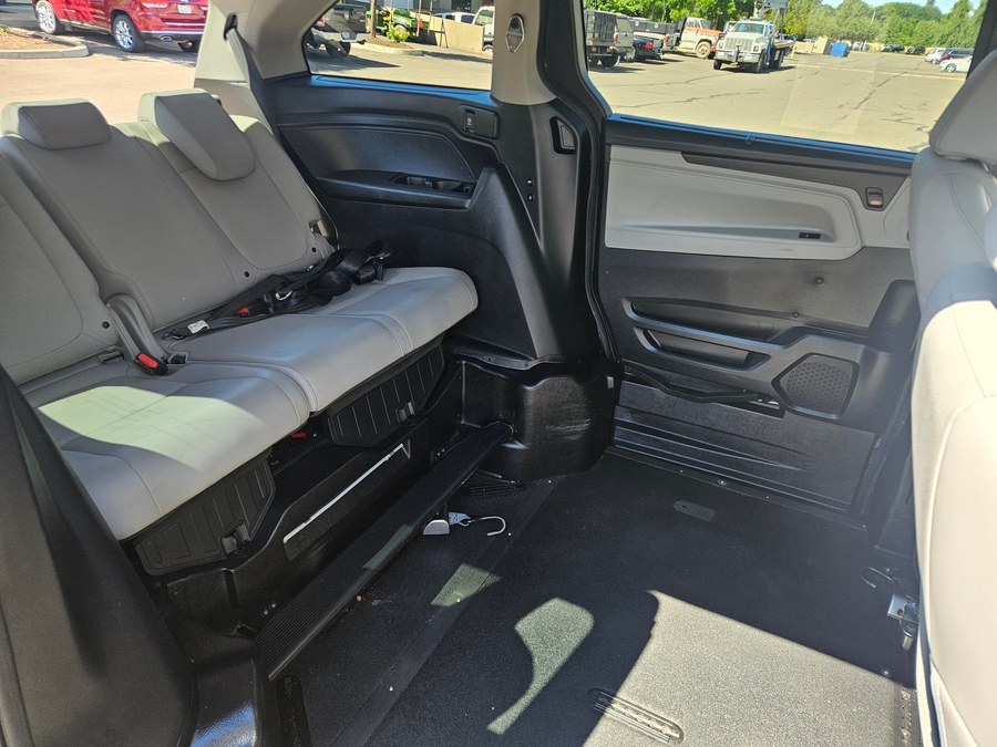 2022 Honda Odyssey EX-L - Photo 5