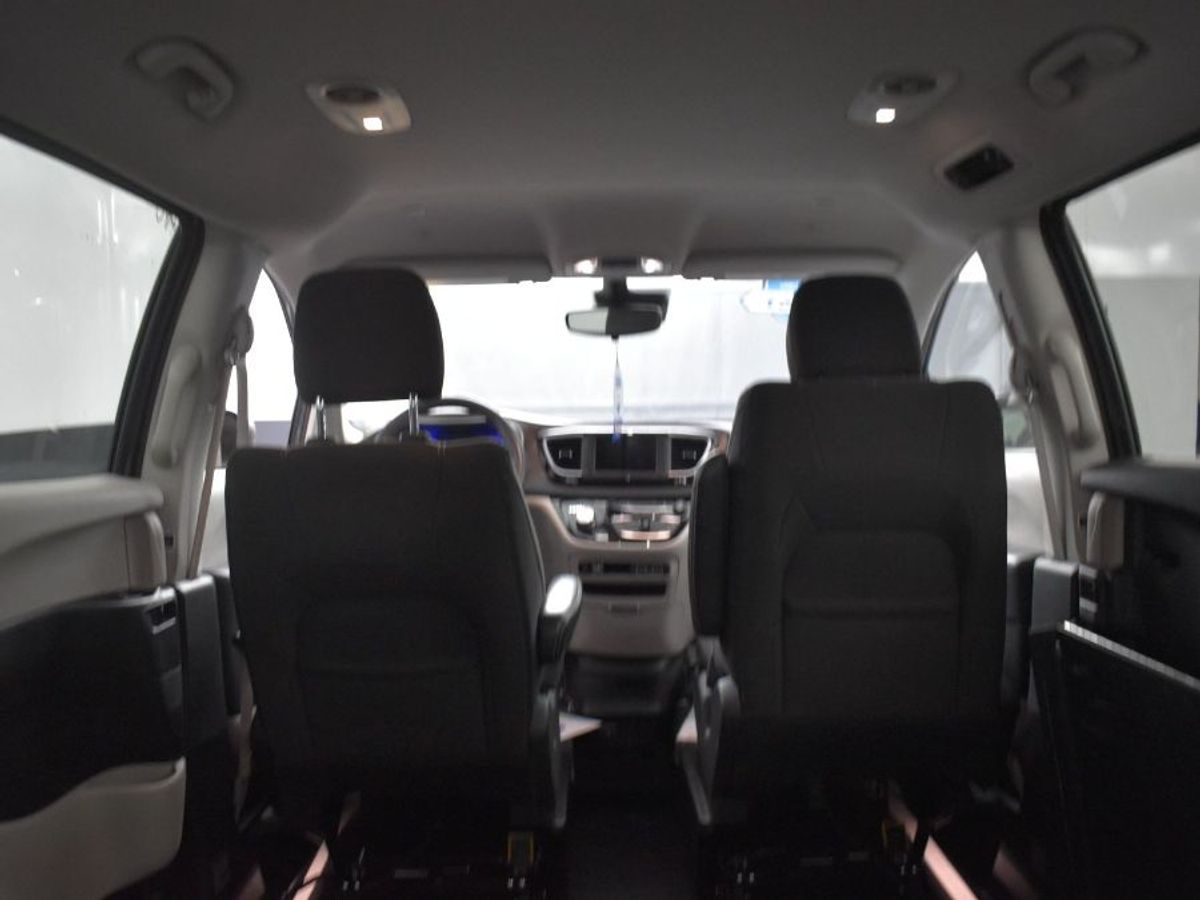 2023 CHRYSLER VOYAGER - Image 15