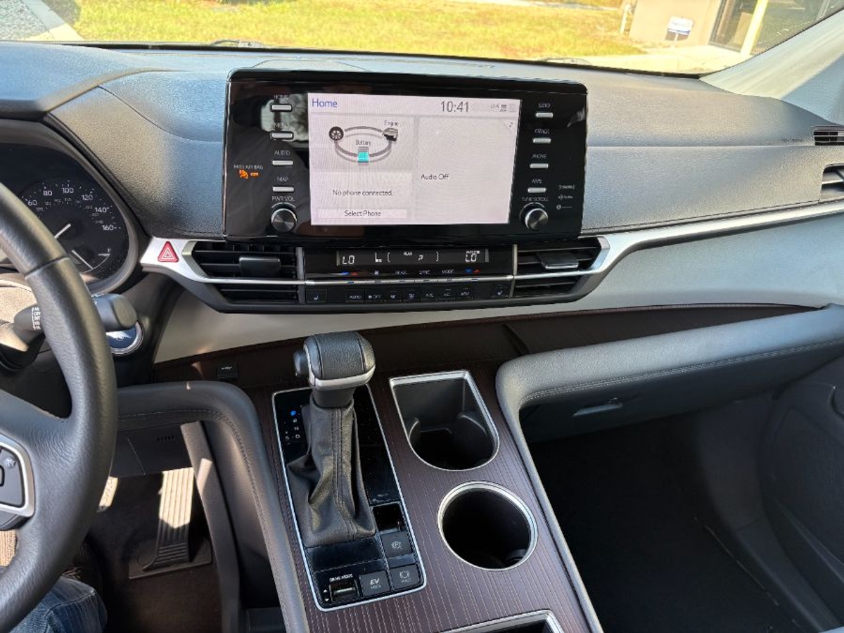 2024 TOYOTA SIENNA - Image 21