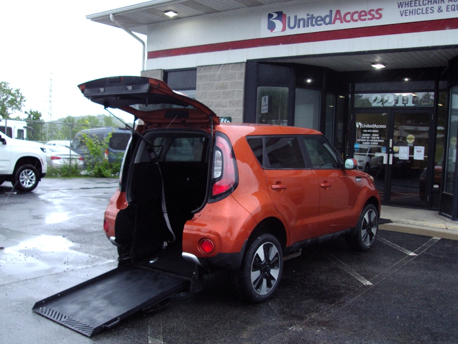 Used 2018 Kia Soul Plus - Freedom Rear Entry Fold Out Automatic Ramp