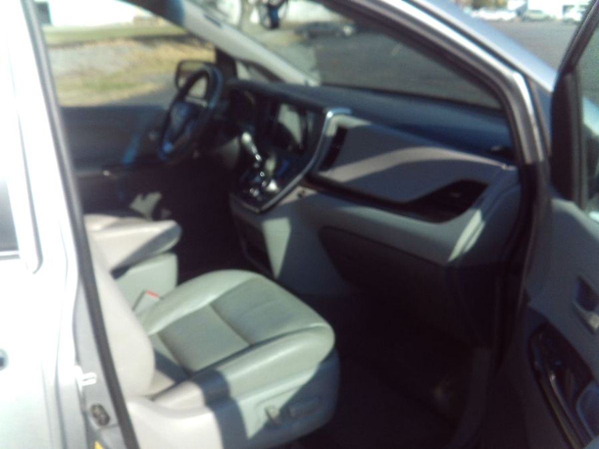 Plata Toyota Sienna número de imagen 13