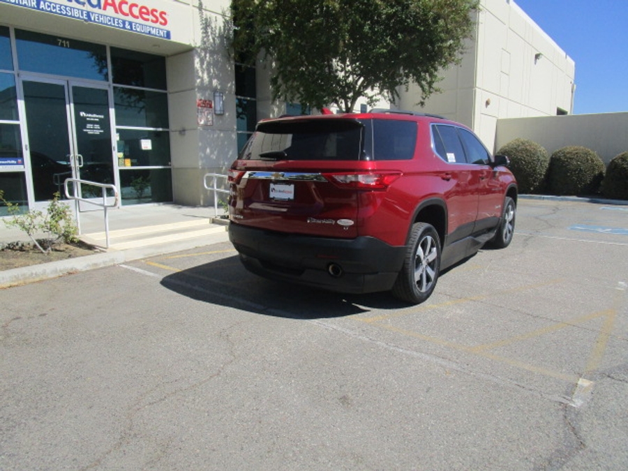 Used 2021 Chevrolet Traverse 3LT - BraunAbility Side Entry In Floor Automatic Ramp