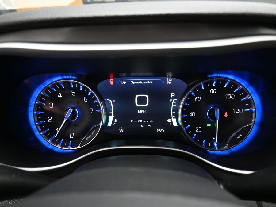 Black Chrysler Pacifica image number 15