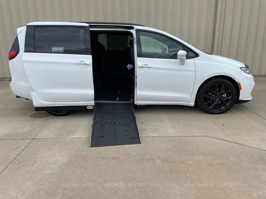 Used 2022 Chrysler Pacifica Touring L - AMS Side Entry Fold Out Automatic Ramp