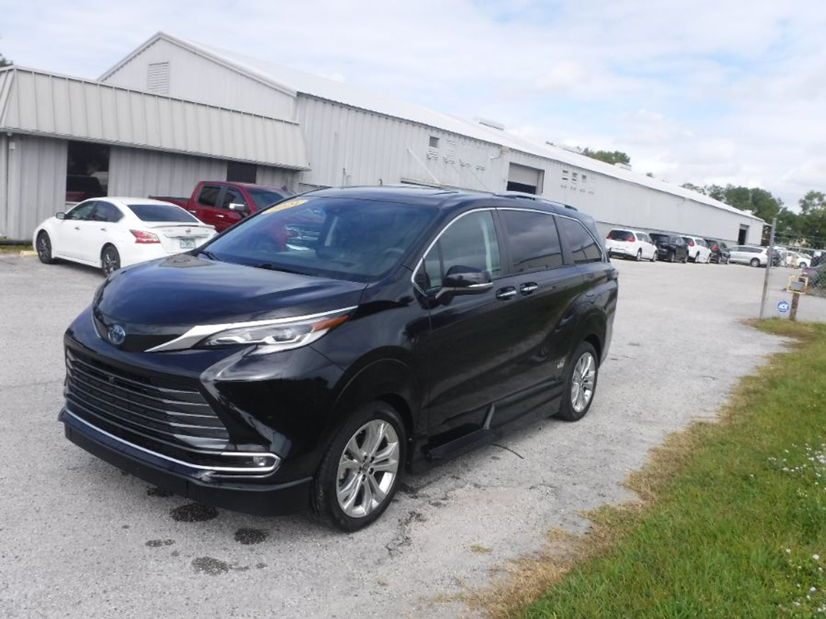 2022 TOYOTA SIENNA - Image 5