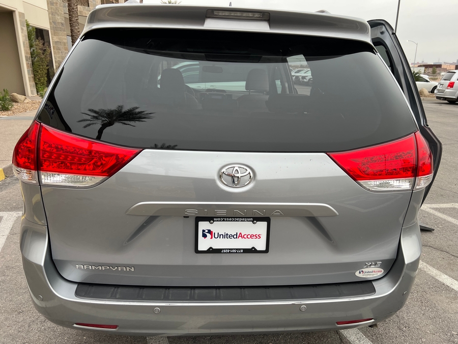 Used 2012 Toyota Sienna XLE - BraunAbility Side Entry Entry Fold Out Automatic Ramp