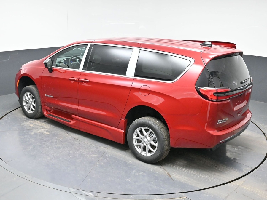 Red Chrysler Pacifica image number 9