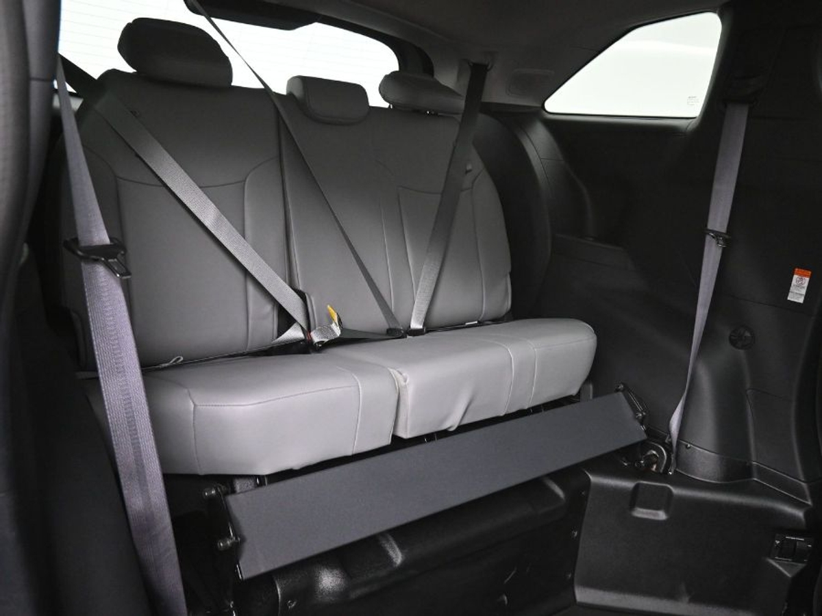 Black Toyota Sienna image number 9