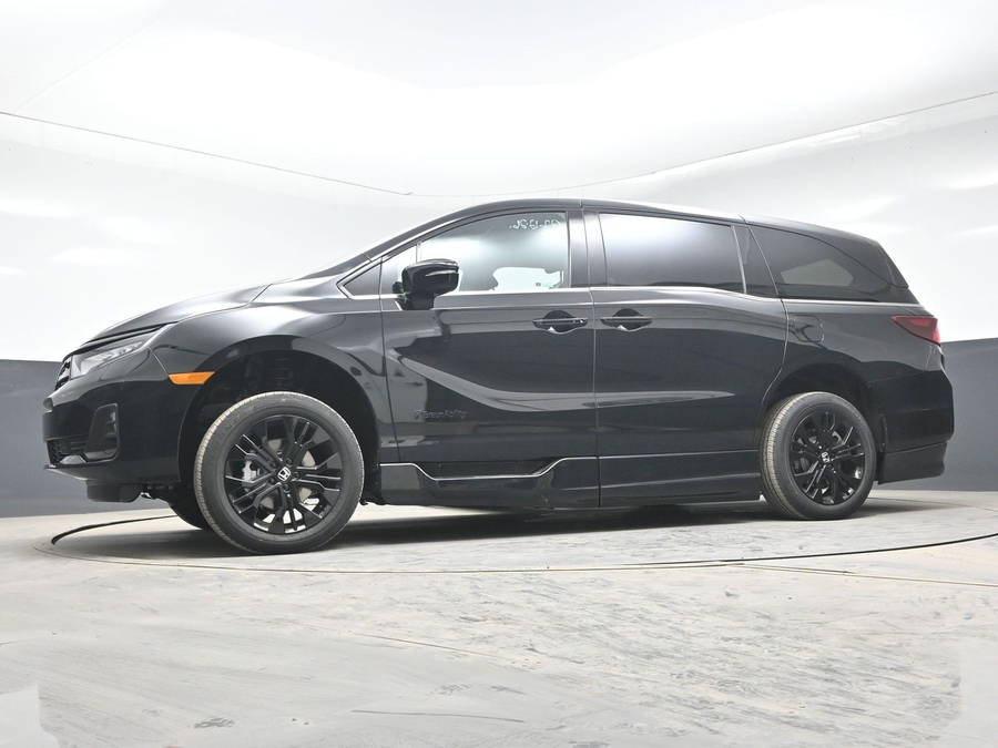 New 2026 Honda Odyssey Sport - BraunAbility Side Entry Entry In Floor Automatic Ramp