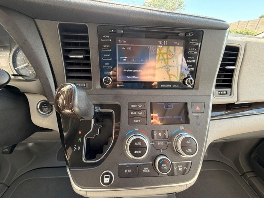 Used 2019 Toyota Sienna XLE - BraunAbility Side Entry In Floor Automatic Ramp