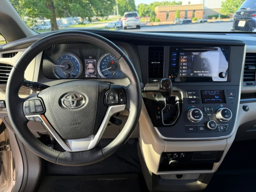 Used 2017 Toyota Sienna XLE - VMI Side Entry In Floor Automatic Ramp