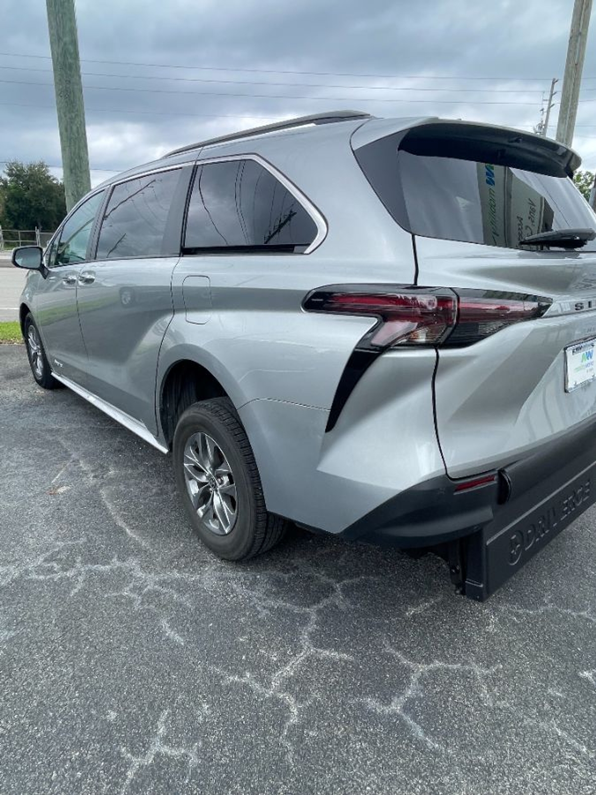 2024 TOYOTA SIENNA - Image 4