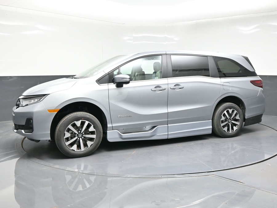 New 2026 Honda Odyssey EX-L - BraunAbility Side Entry Entry In Floor Automatic Ramp