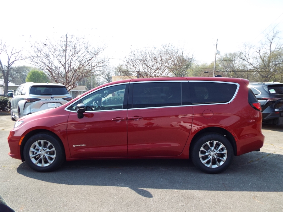 Red Chrysler Pacifica image number 7