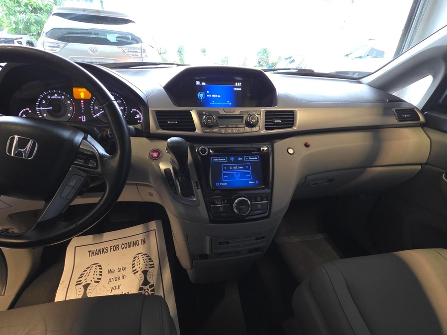 Used 2015 Honda Odyssey Touring Elite - VMI Side Entry Entry In Floor Automatic Ramp