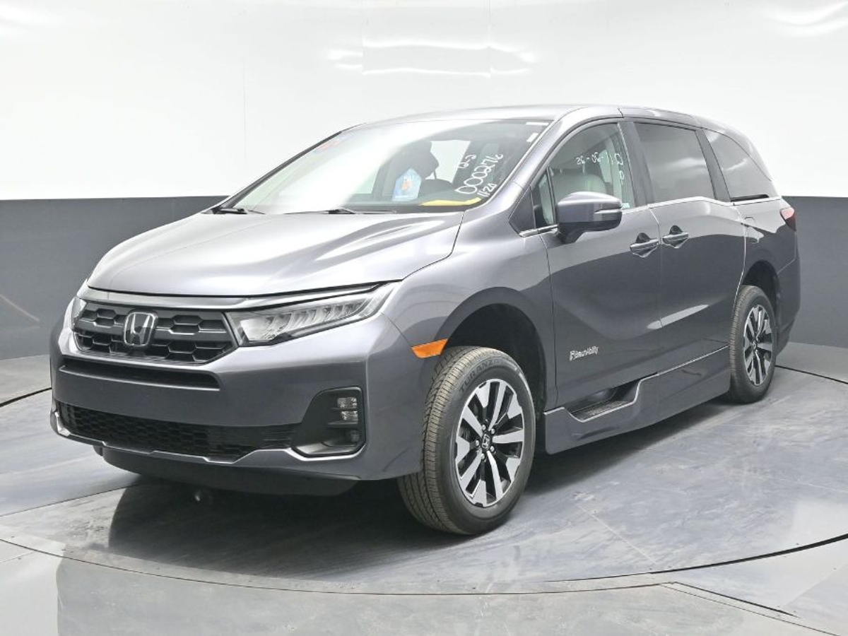 Grey Honda Odyssey image number 2